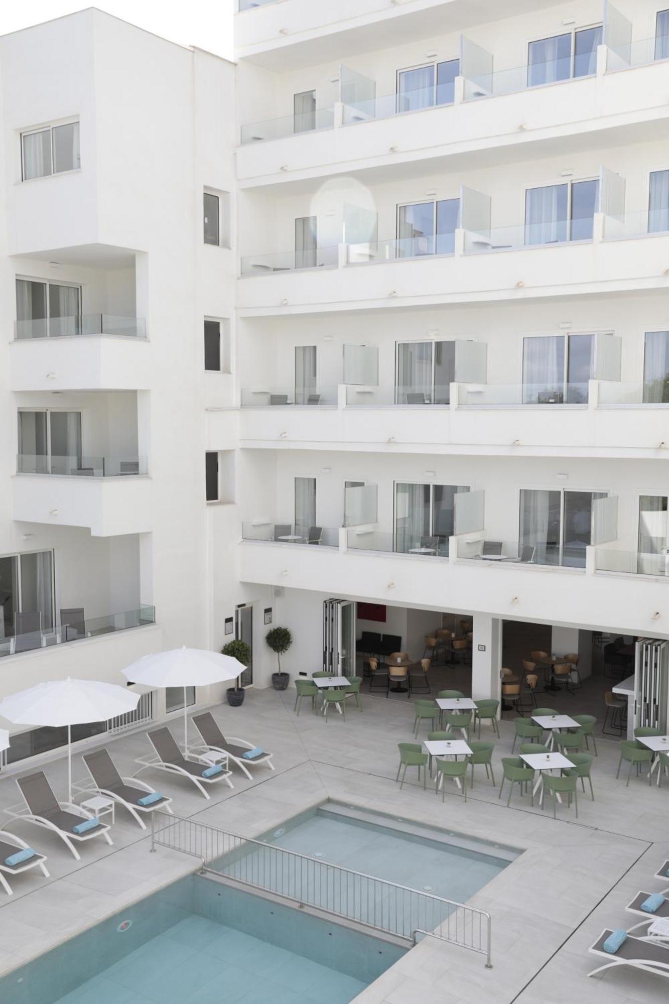 Aparthotel Marina Drach Порто Кристо Экстерьер фото